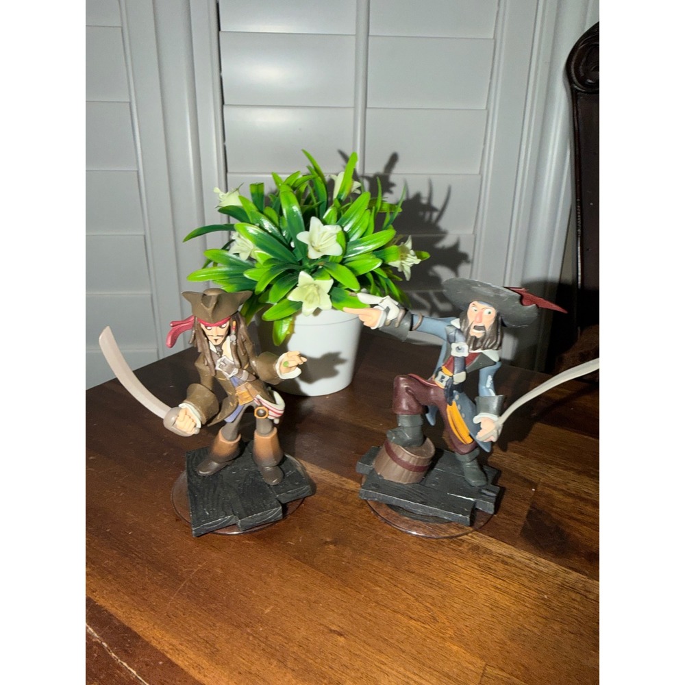 Disney Infinity Pirates of the Caribbean Jack Sparrow &‎ Barbossa Figure Lot